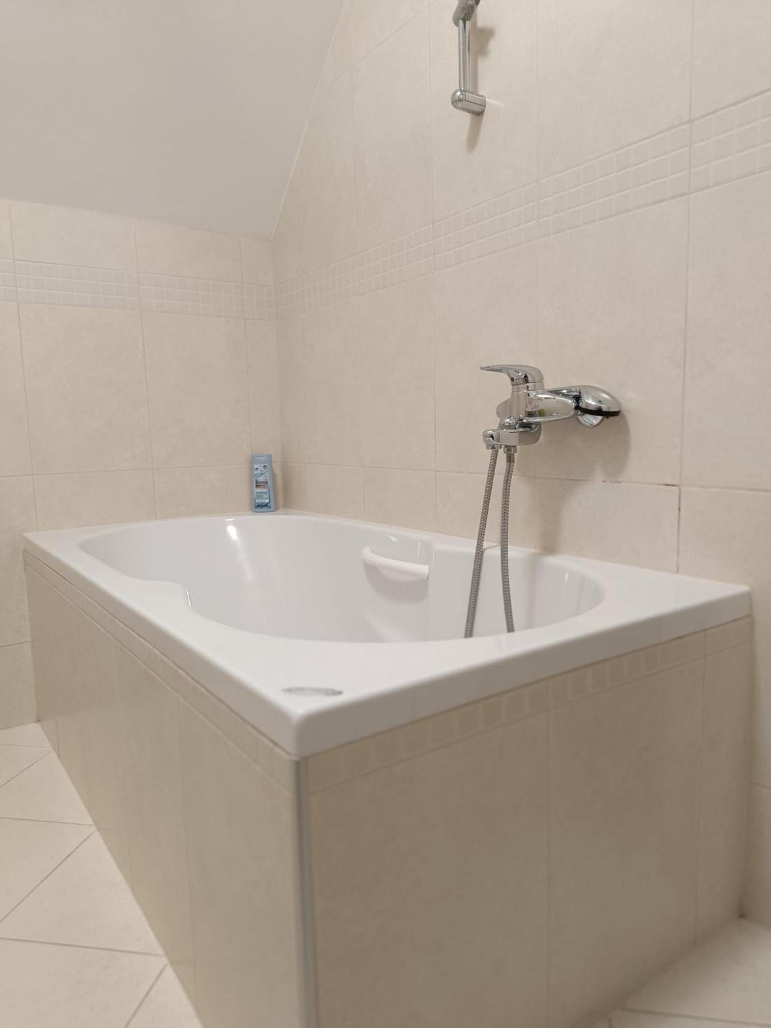 Hisa Vrhov Dol Holiday home